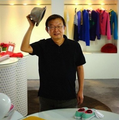 �����ƶ��������𲽰��ь�˿����  ƻ��ƽ̨�û���Ů���û���������