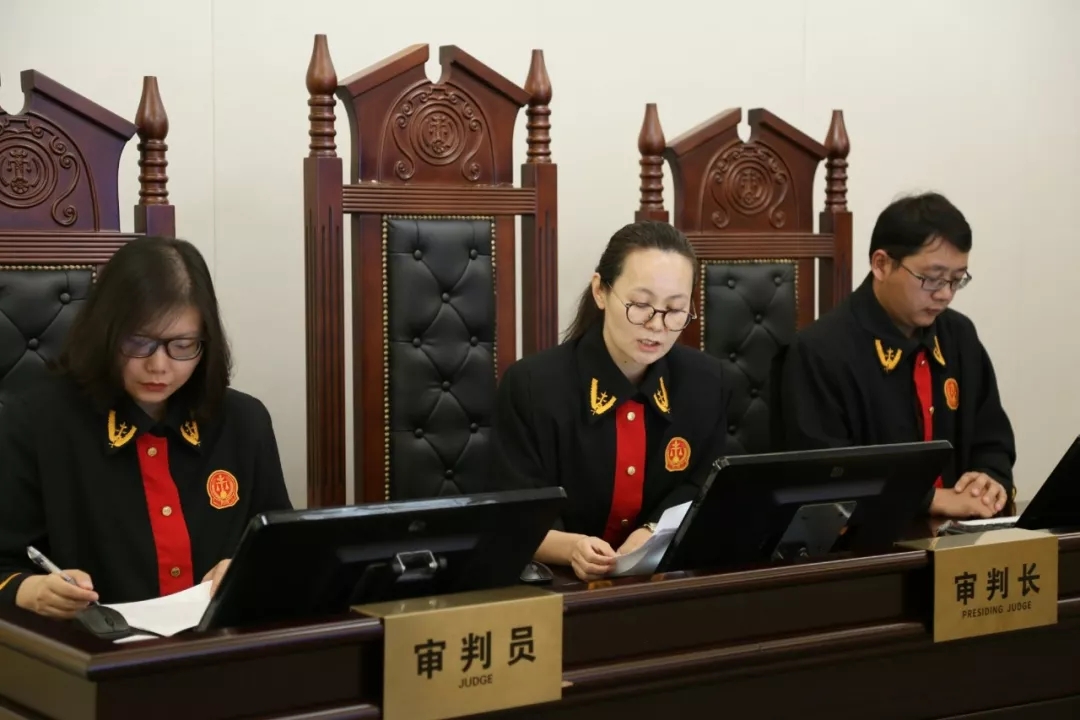 ;�蹲����������С������ һ������Ȩ�⳥50��Ԫ